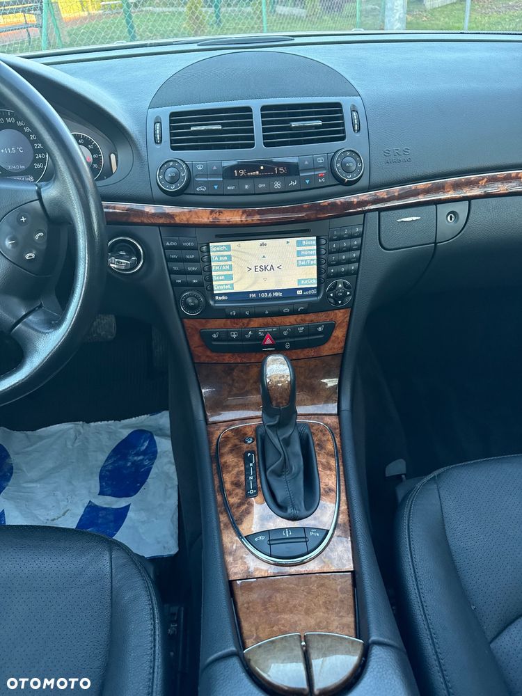 Mercedes-Benz Klasa E 500 T 4Matic Elegance Sport Edition - 19