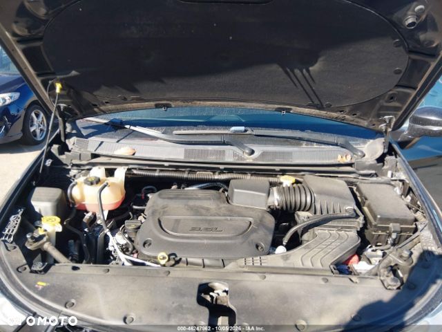 Chrysler Pacifica - 17