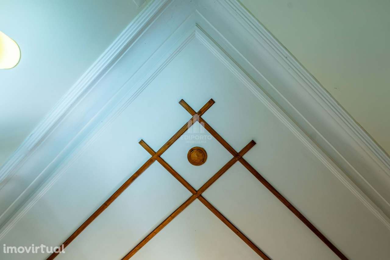 Moradia 3 frentes, na Rua Soares dos Reis, zona Prime de Gaia - RESERV - Grande imagem: 4/26