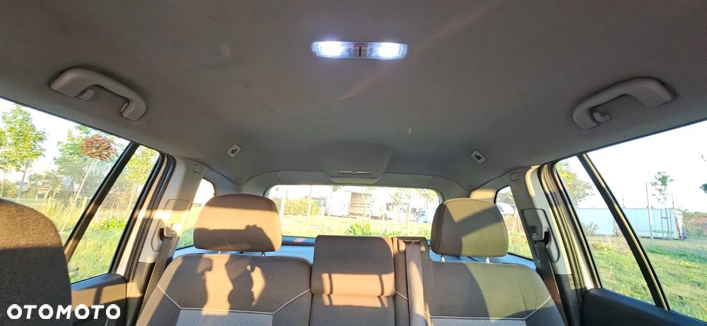 Opel Zafira - 18