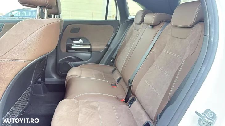 Mercedes-Benz GLA - 10