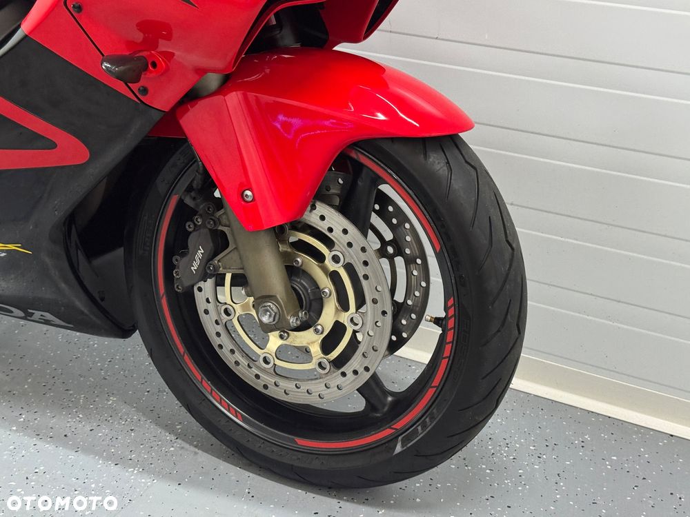 Honda CBR - 11