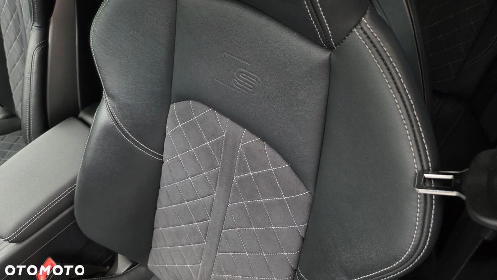 Audi A4 Avant 40 TDI quattro S tronic S line - 9
