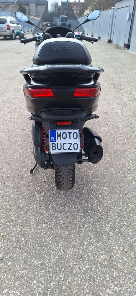 Piaggio MP-3 - 9