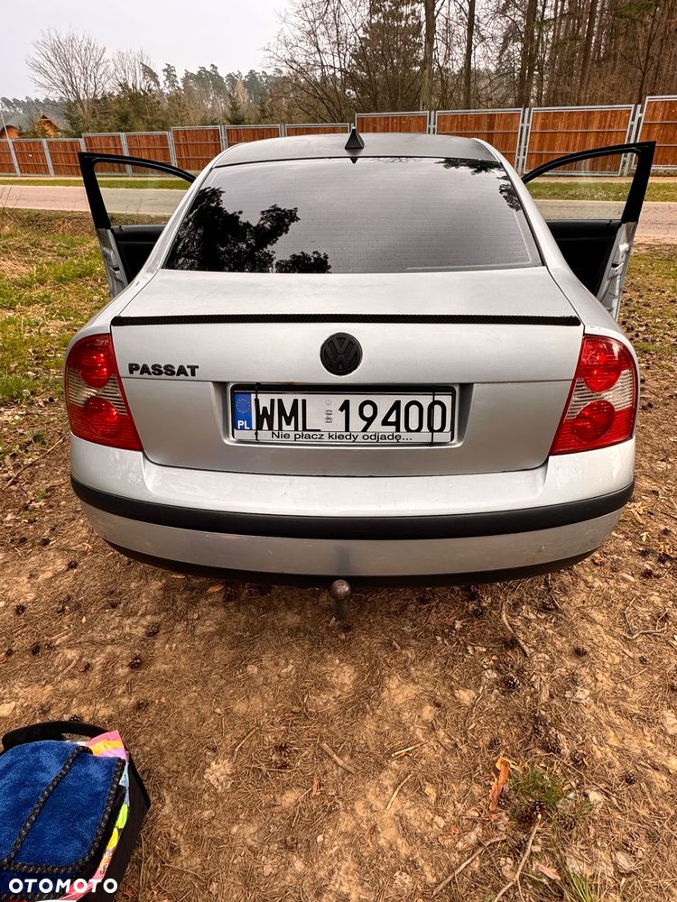 Volkswagen Passat 2.0 Basis - 22