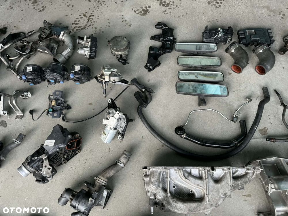 Części Silnik Vivaro Trafic 1,6 Biturbo Głowica Pompa Oleju Misa Chłodniczka EGR Rurki Dekle Łapy - 2