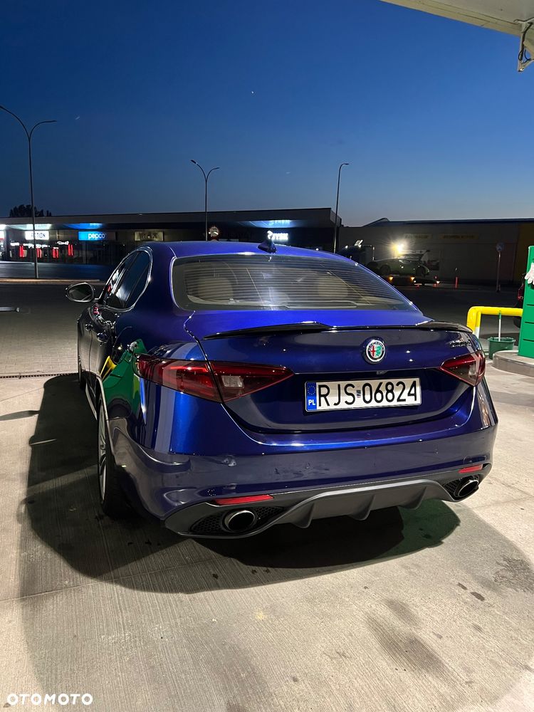 Alfa Romeo Giulia - 24