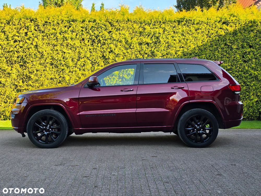 Jeep Grand Cherokee - 11