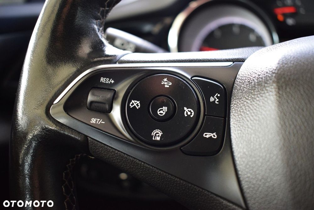 Opel Insignia - 18