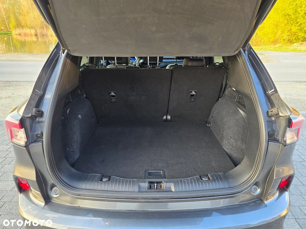 Ford Kuga 2.0 EcoBlue 4x4 ST-LINE X - 26