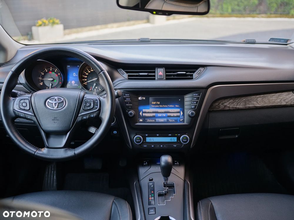 Toyota Avensis 2.0 Prestige MS - 4