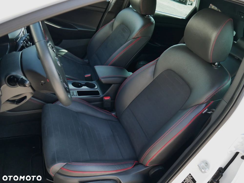 Hyundai Tucson 1.6 GDi 4WD N Line - 25