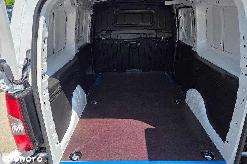 Opel Combo Van Cargo L2 EAT8 1.5 130KM - 18
