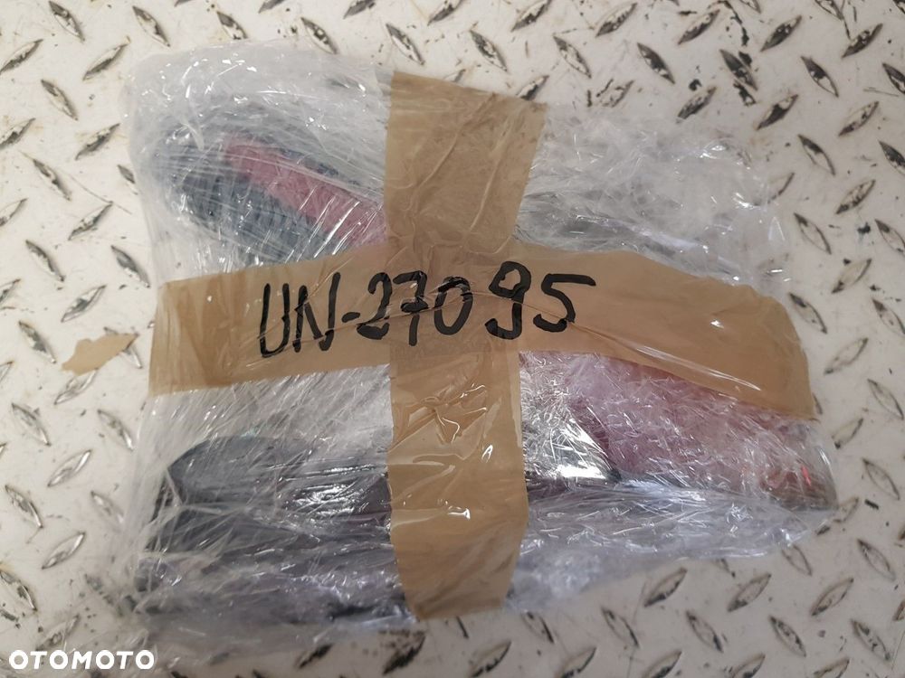 LAMPA PRAWA TYLNA PRAWY TYŁ PEUGEOT 3008 II 2 16-20 IDEALNA 9810477080 - 12