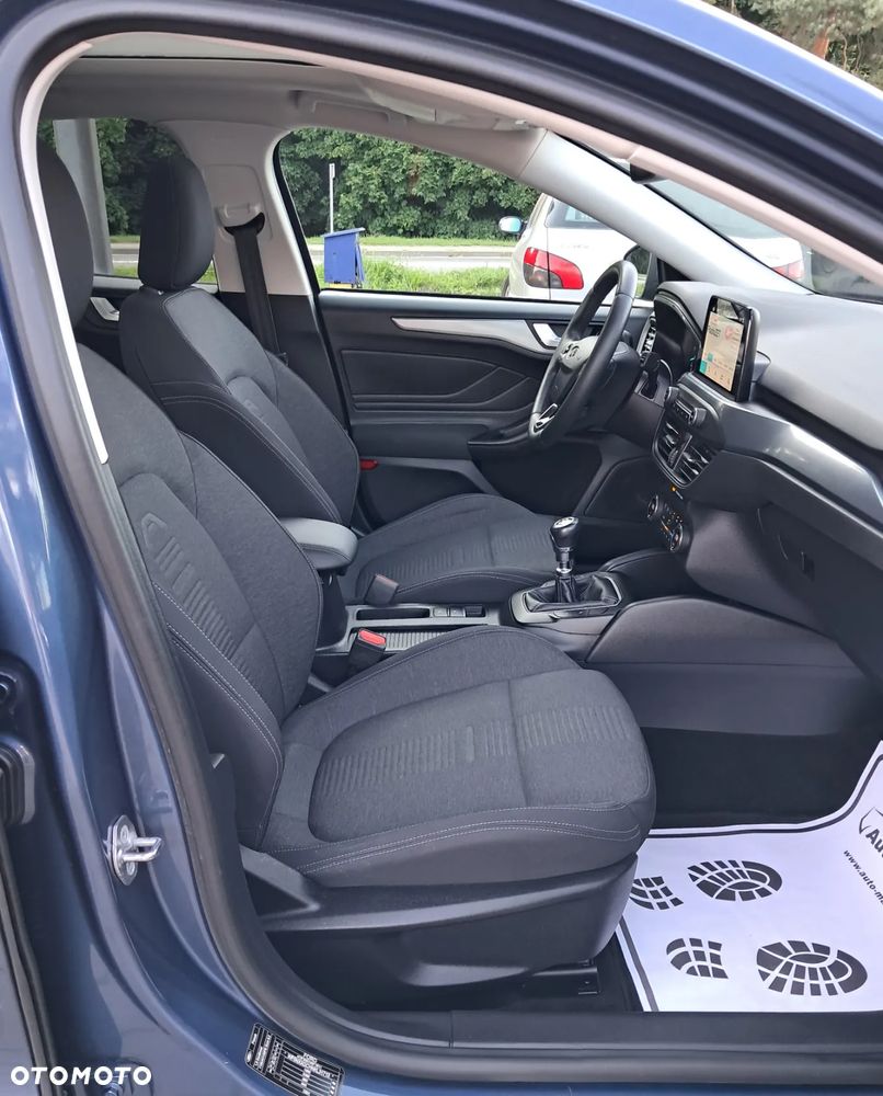 Ford Focus - 10