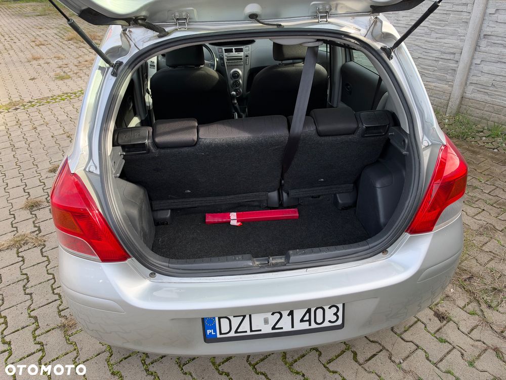 Toyota Yaris 1.0 VVT-i Luna - 9
