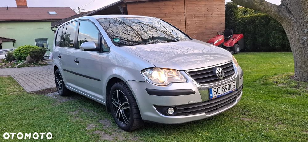 Volkswagen Touran 1.9 TDI DPF Conceptline - 6