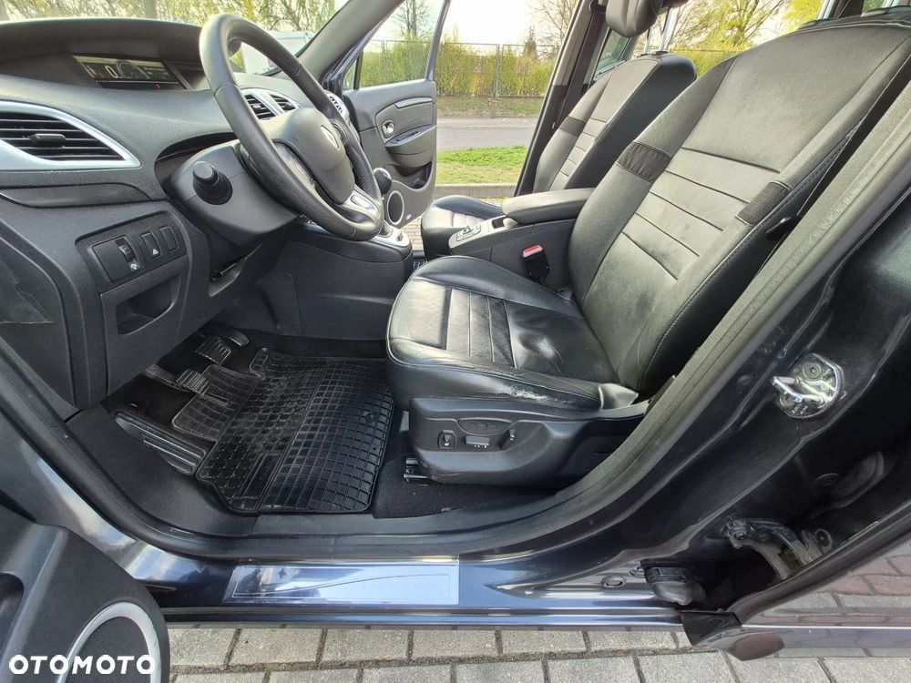 Renault Scenic 1.9 dCi FAP Privilege - 15