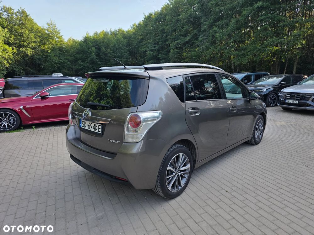 Toyota Verso 1.8 Premium 7os - 10
