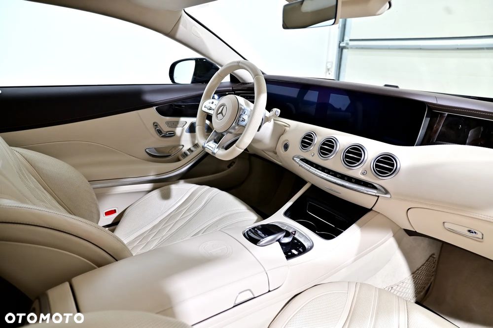 Mercedes-Benz Klasa S AMG 63 4-Matic+ 9G-TRONIC - 18