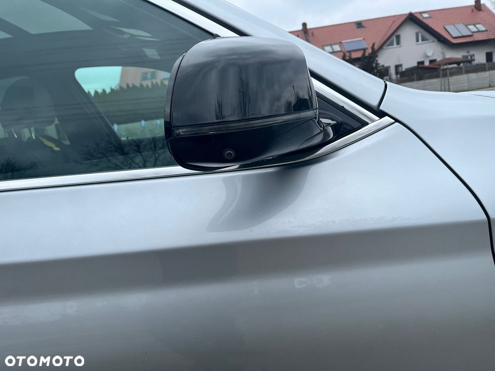 BMW X3 xDrive30i Luxury Line - 7