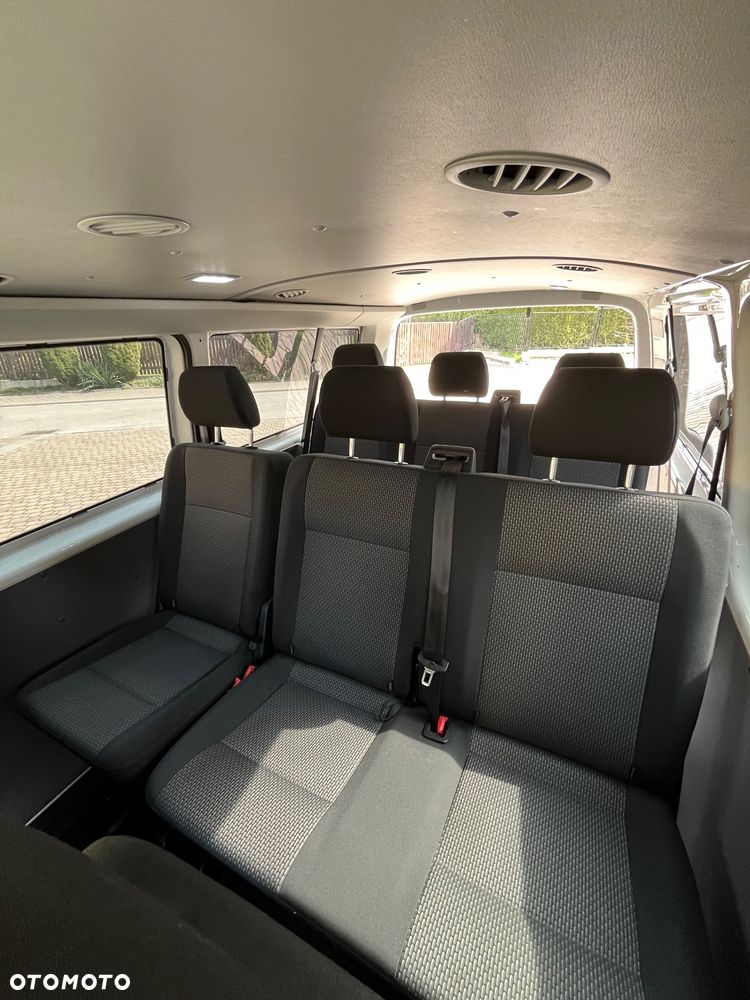 Volkswagen Transporter Kombi L2H1 - 17