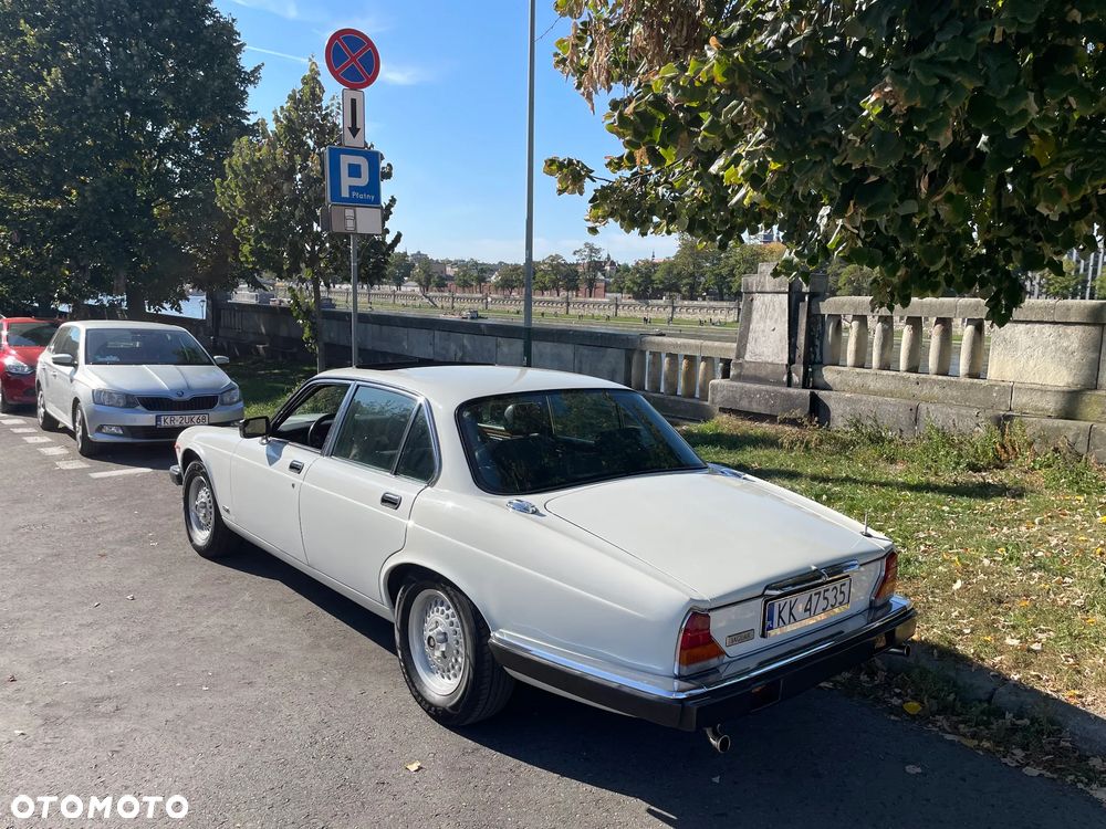 Jaguar XJ XJ12 5.3i - 16