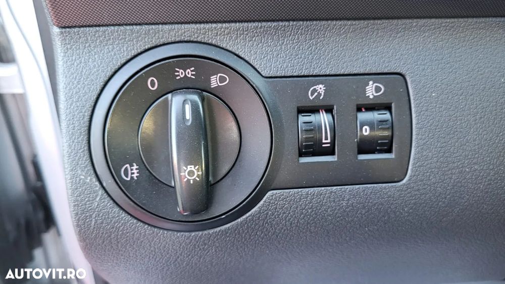 Volkswagen Touran 1.9 TDI - 16