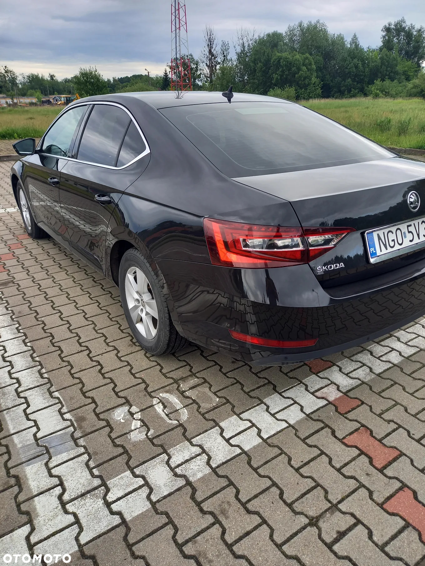 Skoda Superb 2.0 TDI Ambition - 4
