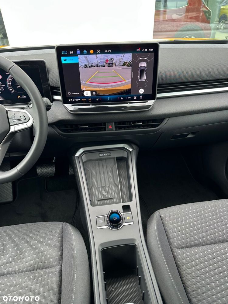 Volkswagen T-Roc 1.5 eTSI Life DSG - 23