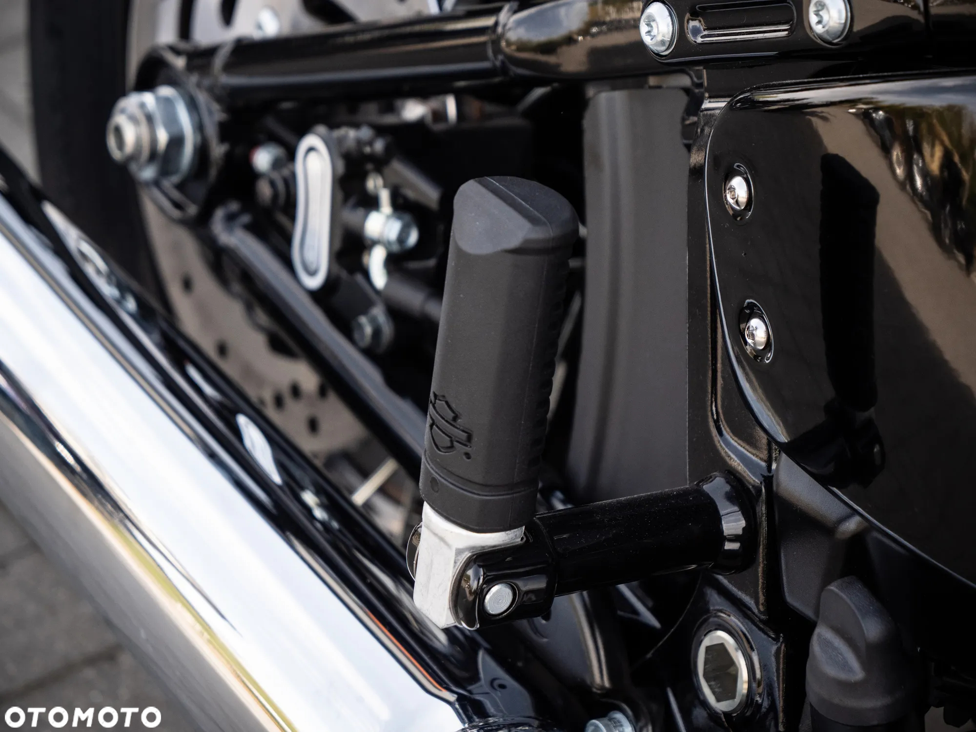Harley-Davidson Softail Street Bob - 15