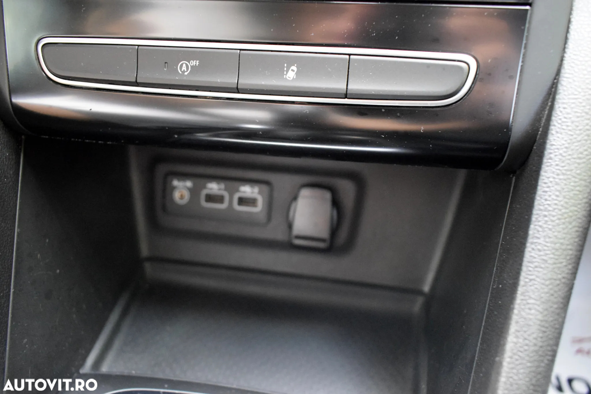 Renault Megane Grandtour BLUE dCi 115 EQUILIBRE - 24