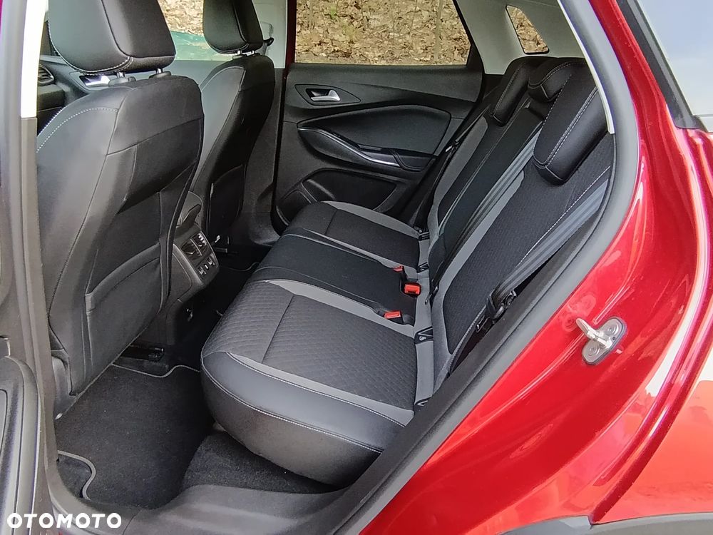Opel Grandland X 1.6 T Ultimate S&S - 18