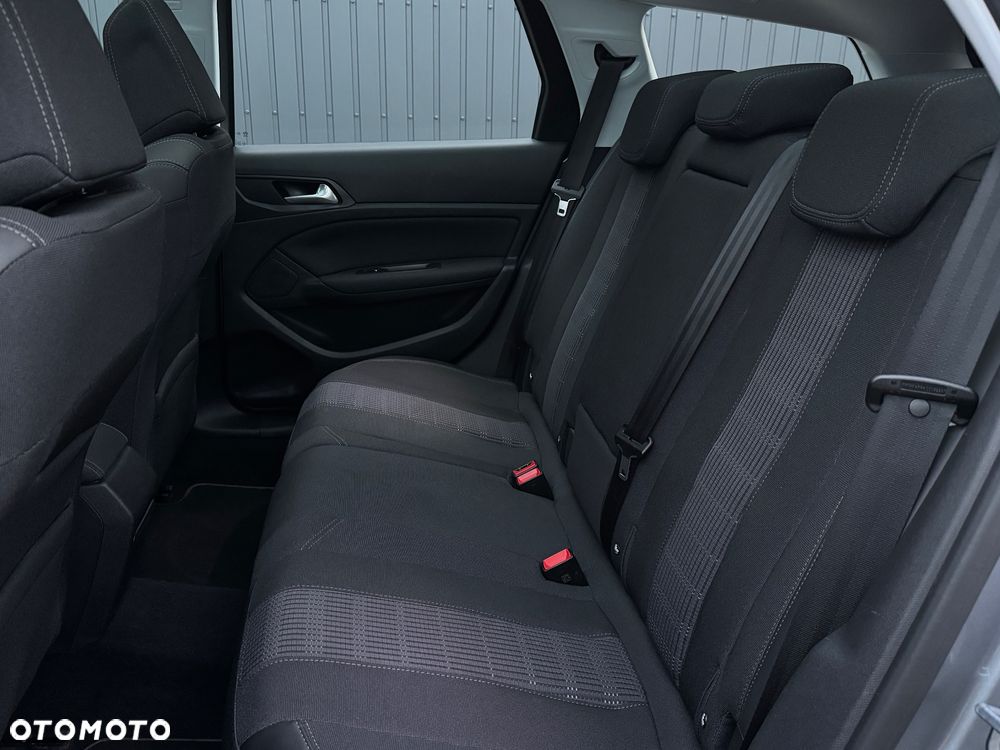 Peugeot 308 BlueHDi FAP 150 Stop&Start Automatik Allure - 15