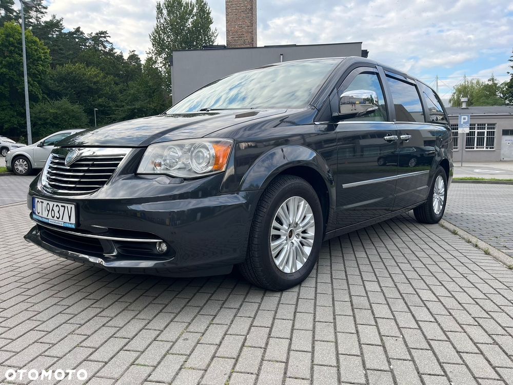 Lancia Voyager - 1