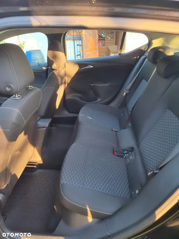 Opel Astra 1.4 T Enjoy - 30