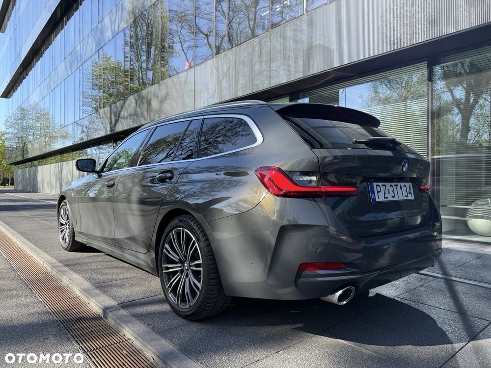 BMW Seria 3 320d xDrive - 2