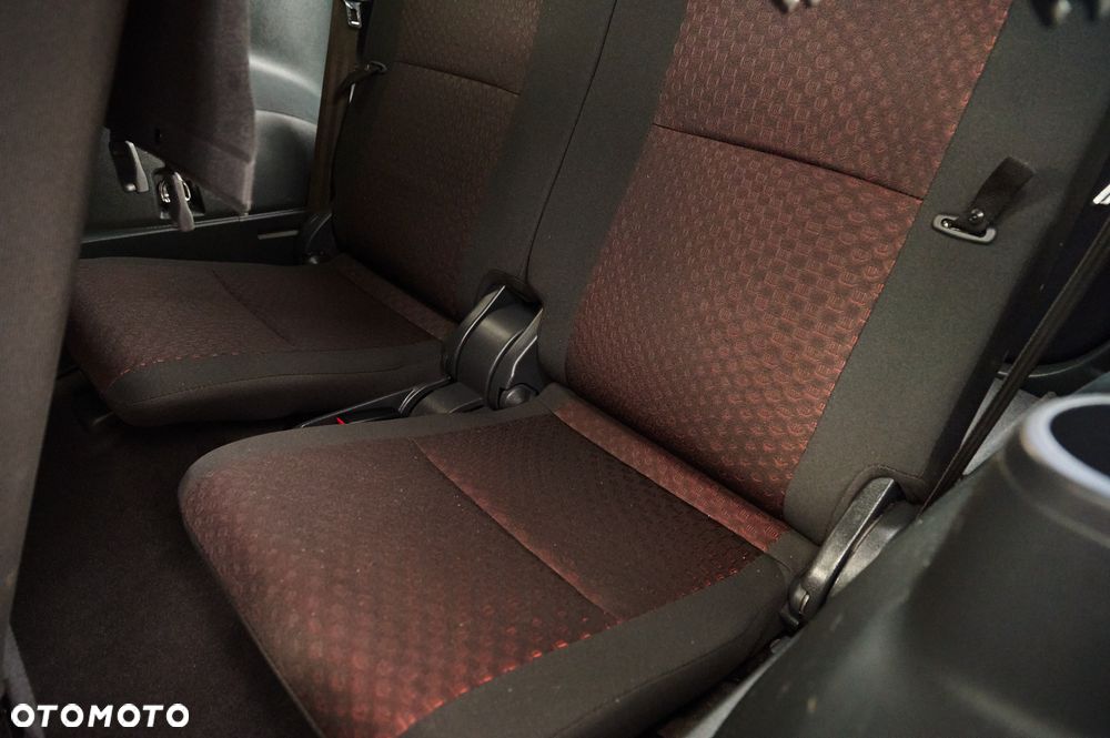 Toyota Verso 1.8 7-Sitzer Skyview Edition - 28