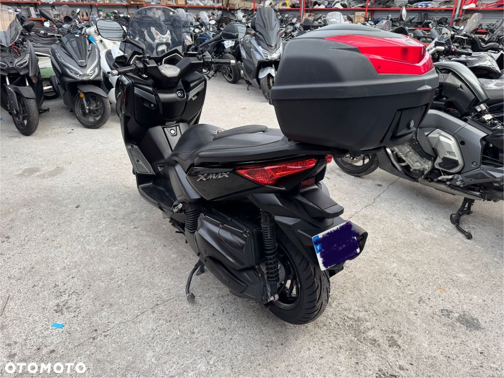 Yamaha X-max - 5