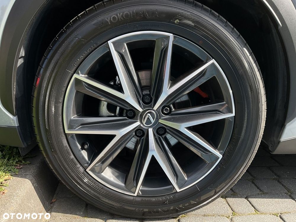 Lexus LBX 1.5 Hybrid Emotion - 30