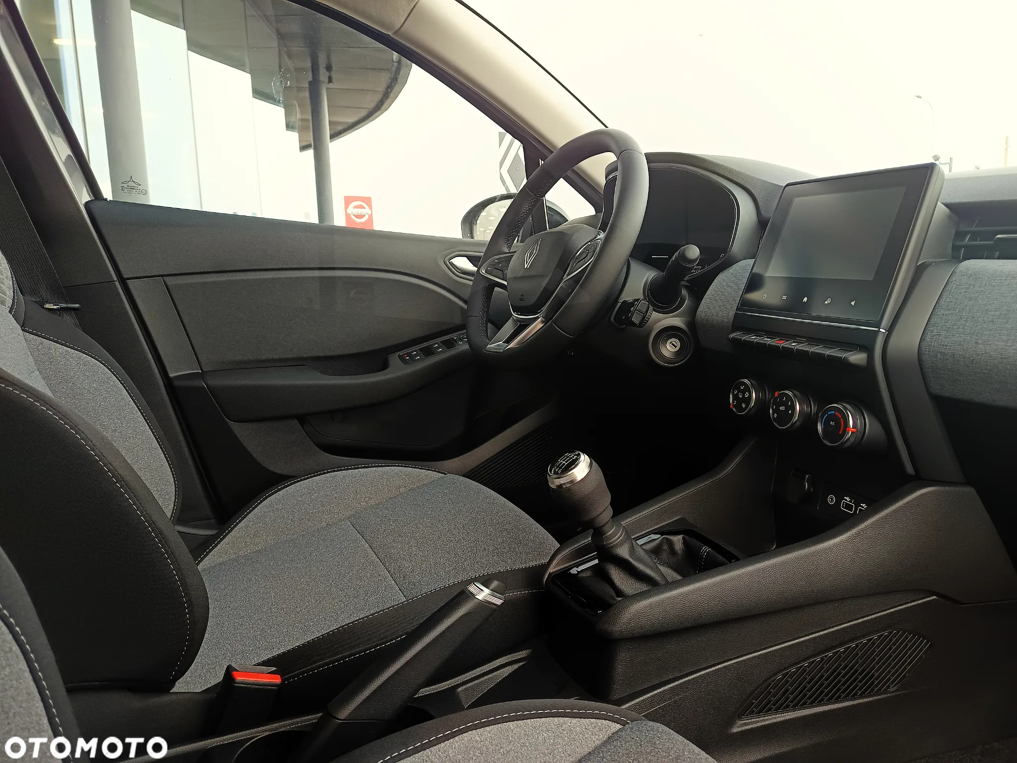Renault Clio - 12