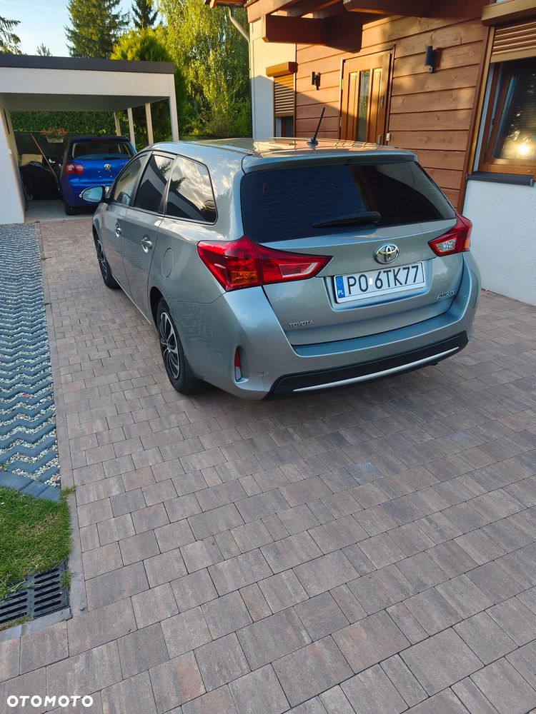 Toyota Auris 1.4 D-4D Active - 6