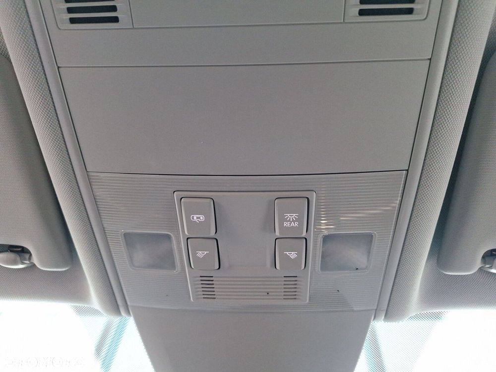 Volkswagen Touran 1.5 TSI EVO Comfortline Plus DSG - 26