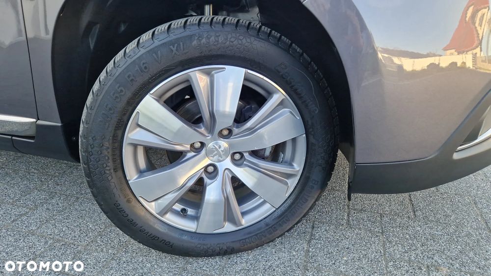 Peugeot 2008 1.6 BlueHDi Allure S&S - 34