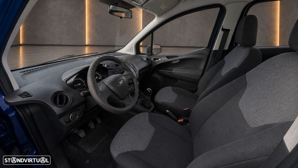 Ford Tourneo Courier 1.5 TDCi Titanium - 14