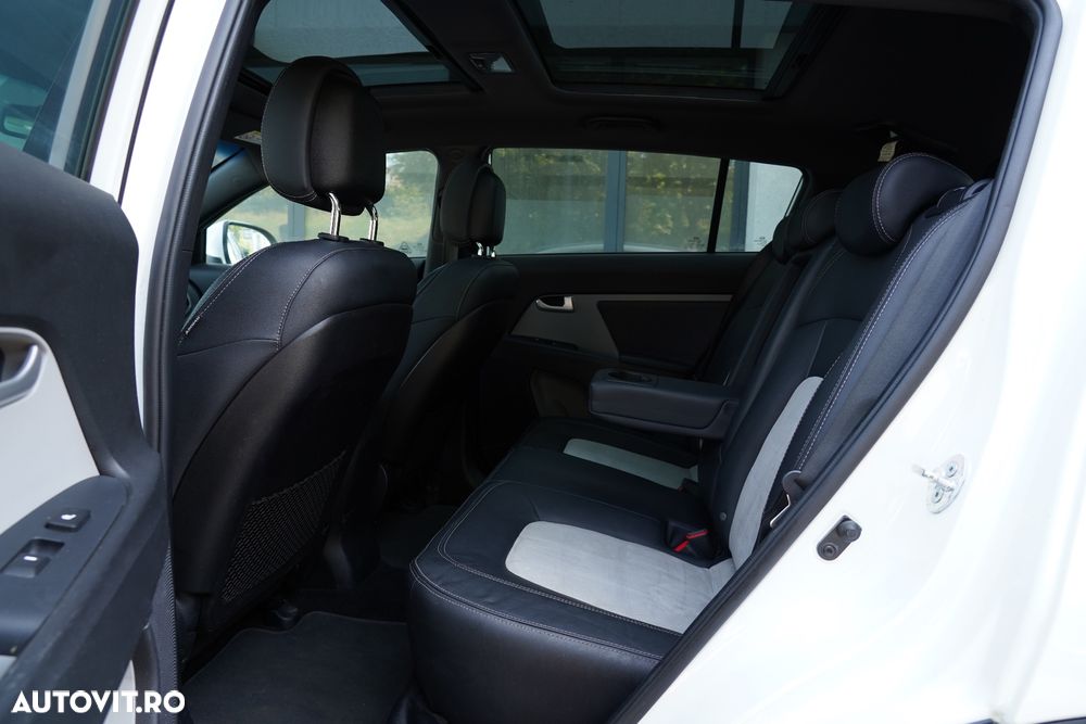 Kia Sportage ver-2-0-crdi-awd-aut-platinum - 19