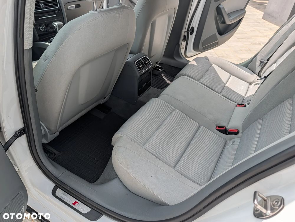 Audi A4 Avant 2.0 TDI DPF clean diesel multitronic S line Sportpaket - 20
