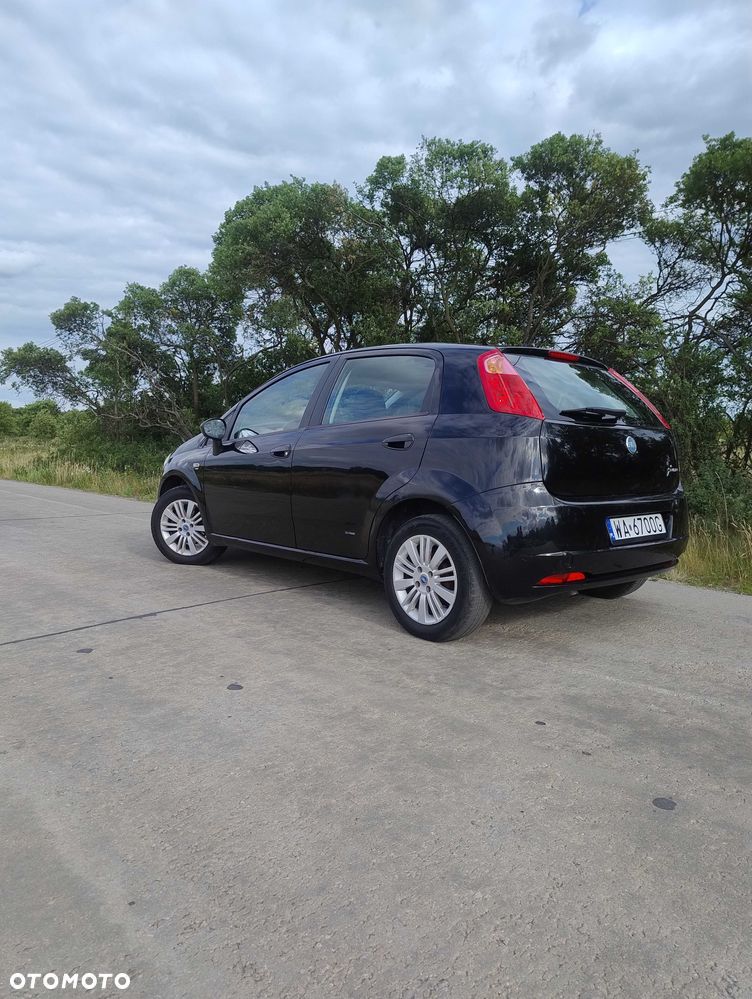 Fiat Grande Punto - 6
