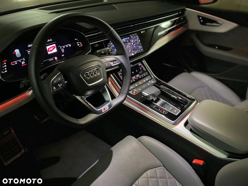 Audi SQ8 - 19