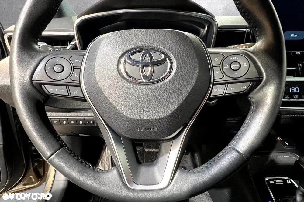 Toyota Corolla 1.8 HSD Exclusive - 11